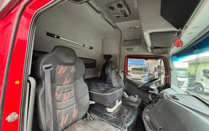 Mercedes Benz Atego 2426 (38)