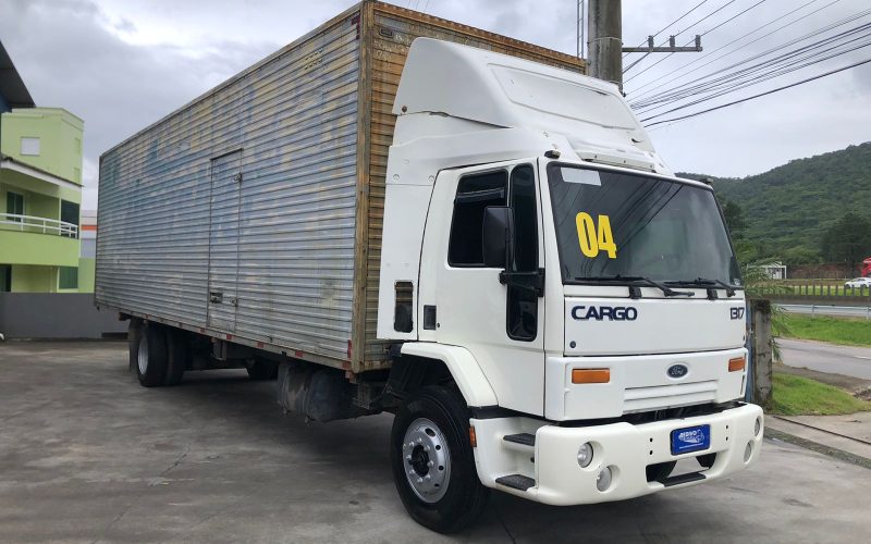 Redivo Caminhões Ford Cargo 1317 Bau (2)