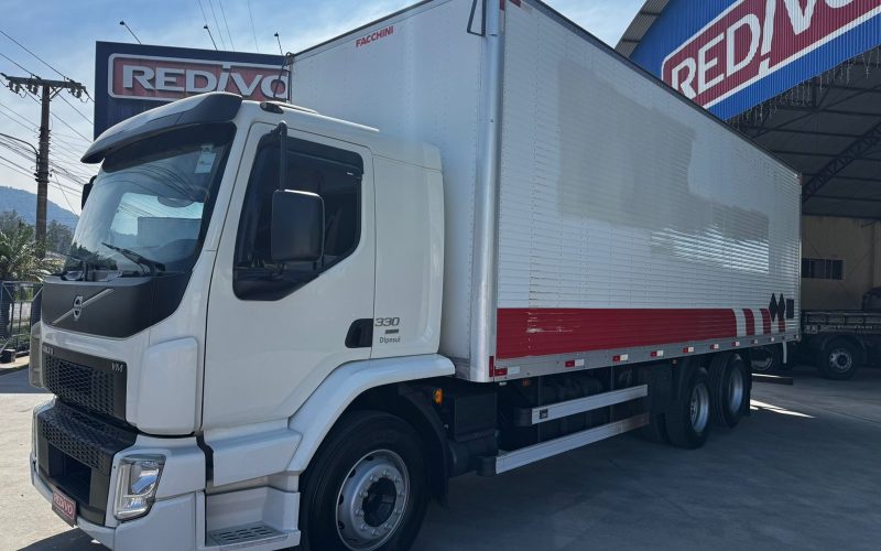VOLVO VM 330 ANO 2021 TRUCK (4)