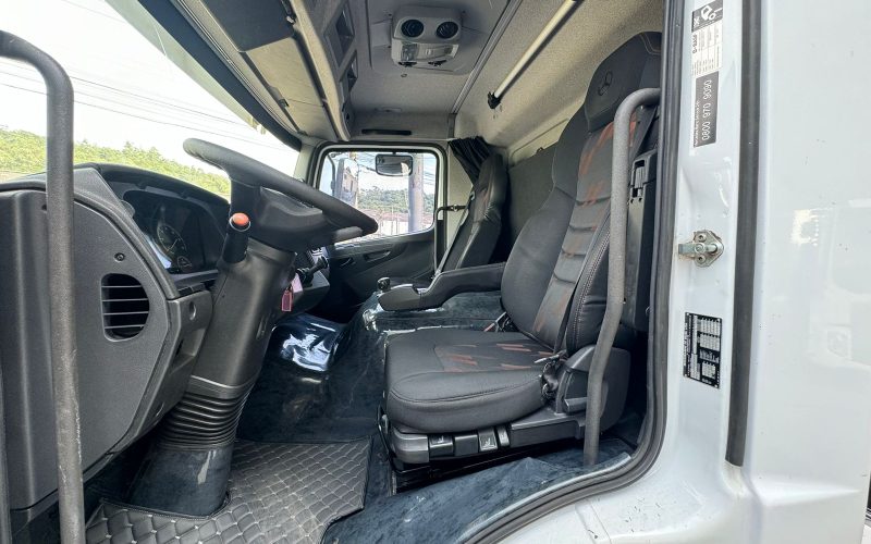 WhatsApp Image 2025-01-27 at 17.16.49 (1)