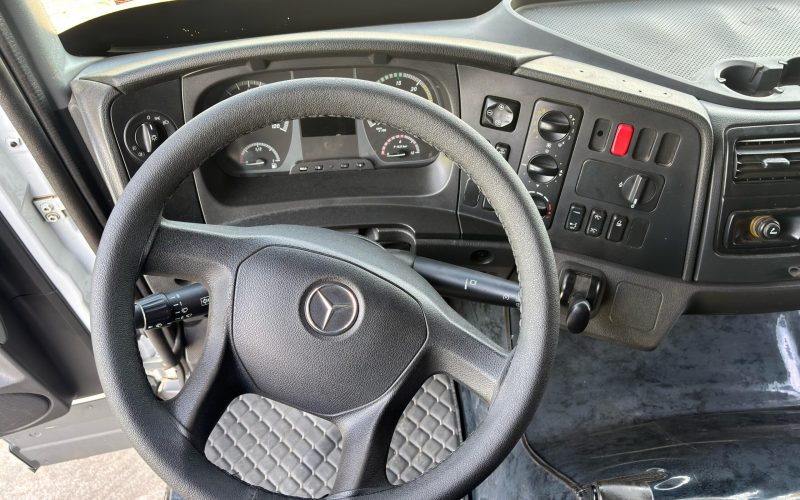 WhatsApp Image 2025-04-22 at 08.42.05