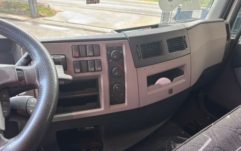 WhatsApp Image 2025-07-28 at 09.33.41 (3)