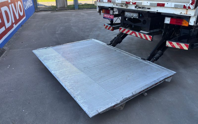 WhatsApp Image 2025-10-21 at 07.51.47