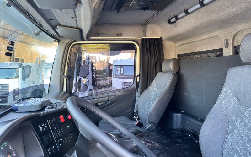 WhatsApp Image 2025-10-21 at 07.58.15 (1)