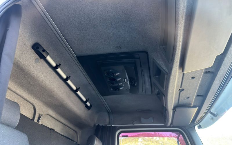 WhatsApp Image 2025-10-21 at 07.58.15 (2)