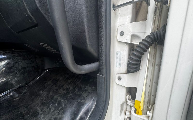 WhatsApp Image 2025-11-06 at 14.37.06 (2)