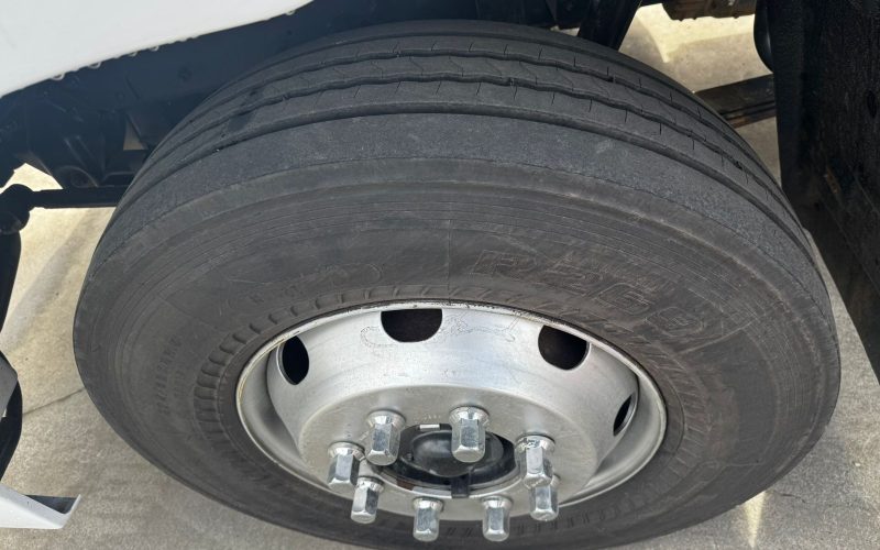 WhatsApp Image 2025-11-10 at 15.49.52 (1)