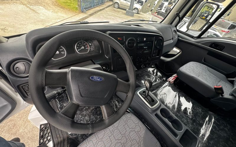 WhatsApp Image 2025-11-24 at 16.03.36 (3)