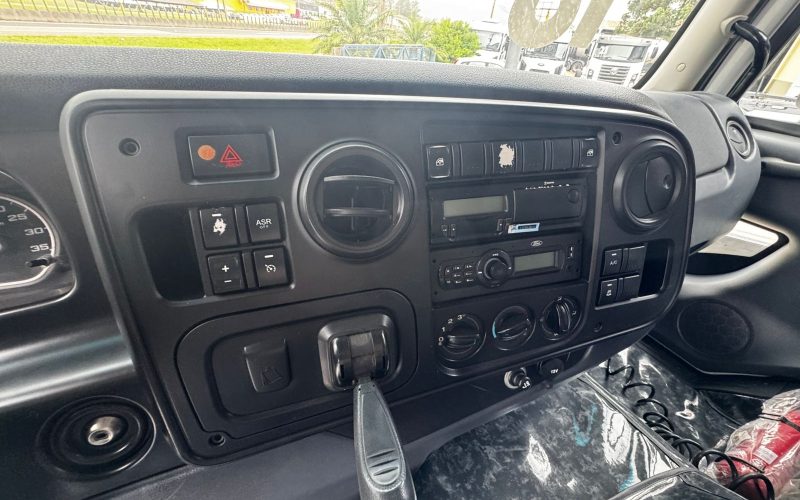 WhatsApp Image 2025-11-24 at 16.03.37 (3)