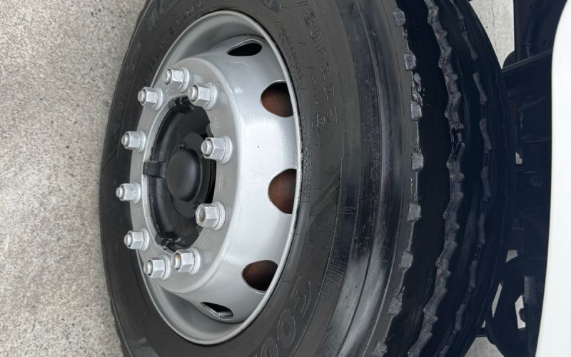 WhatsApp Image 2025-11-24 at 16.03.38 (1)