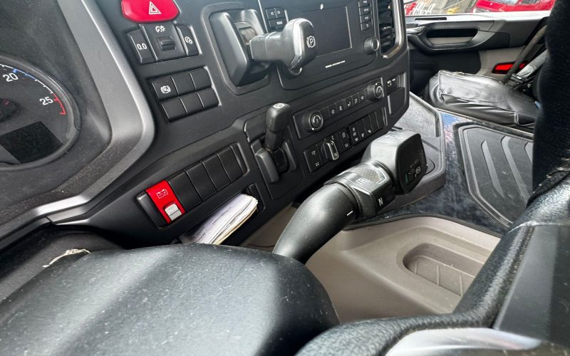 WhatsApp Image 2026-01-08 at 14.21.16 (5)