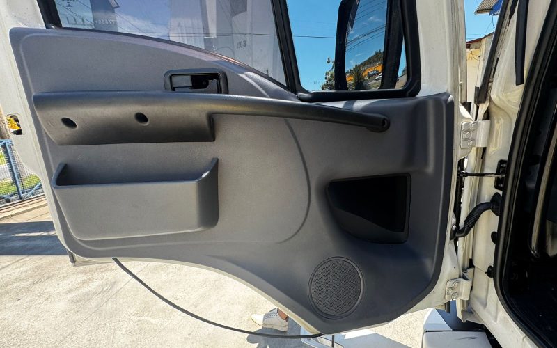 WhatsApp Image 2026-01-15 at 14.15.27