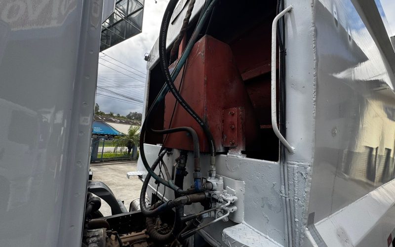 atego 1726 compactador lixo (34)