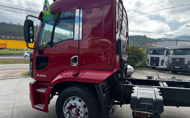 ford cargo 2429 ano 2013 (5)