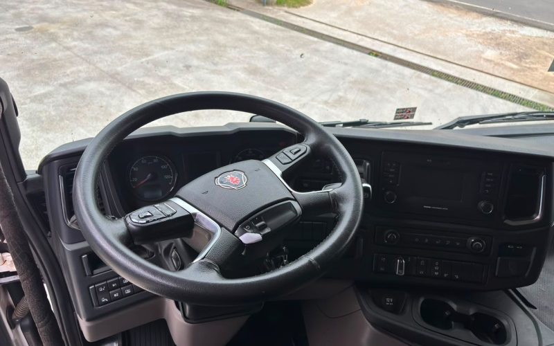 scania p360 ano 2021 (26)