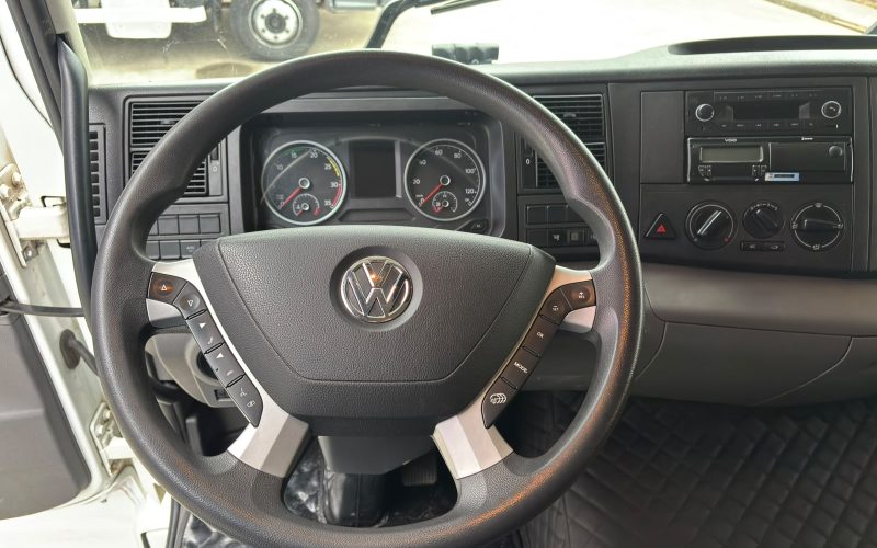 volks 26-320 ano 2024 (21)