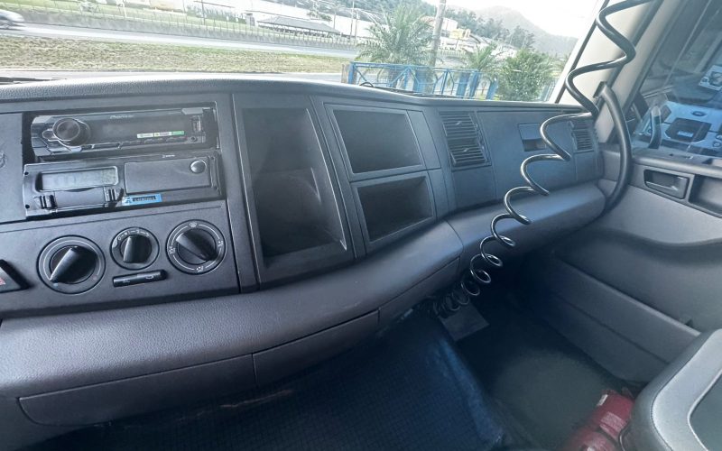 volkswagen 24-280 (18)