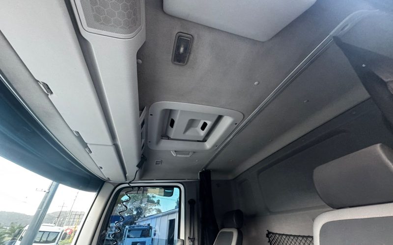 volkswagen 24-280 (20)