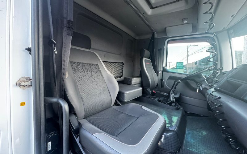 volkswagen 24-280 (21)