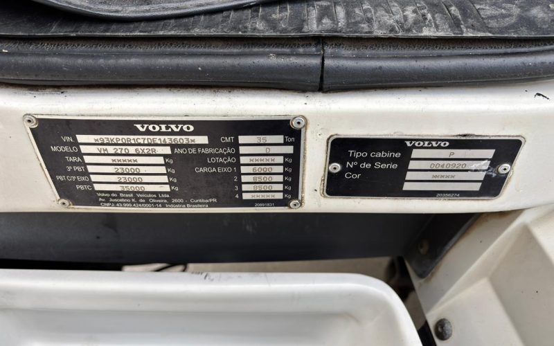 volvo vm 270 ano 2013 (17)