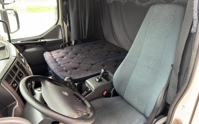 volvo vm 330 ano 2022 (19)